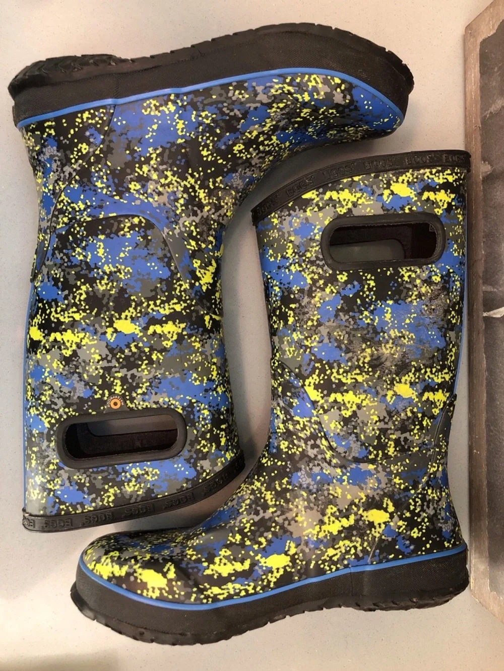 BOGS Rainboots sz 4Y